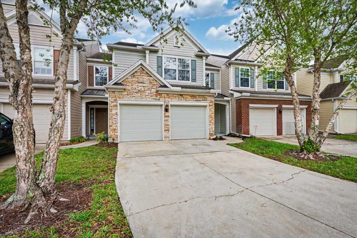 7493 Devondale Way #1 - Photo 3 of 39