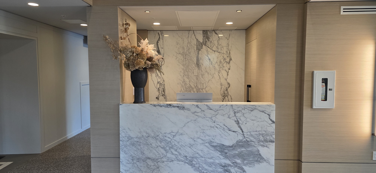 567 Emerson St - Photo 6 of 7