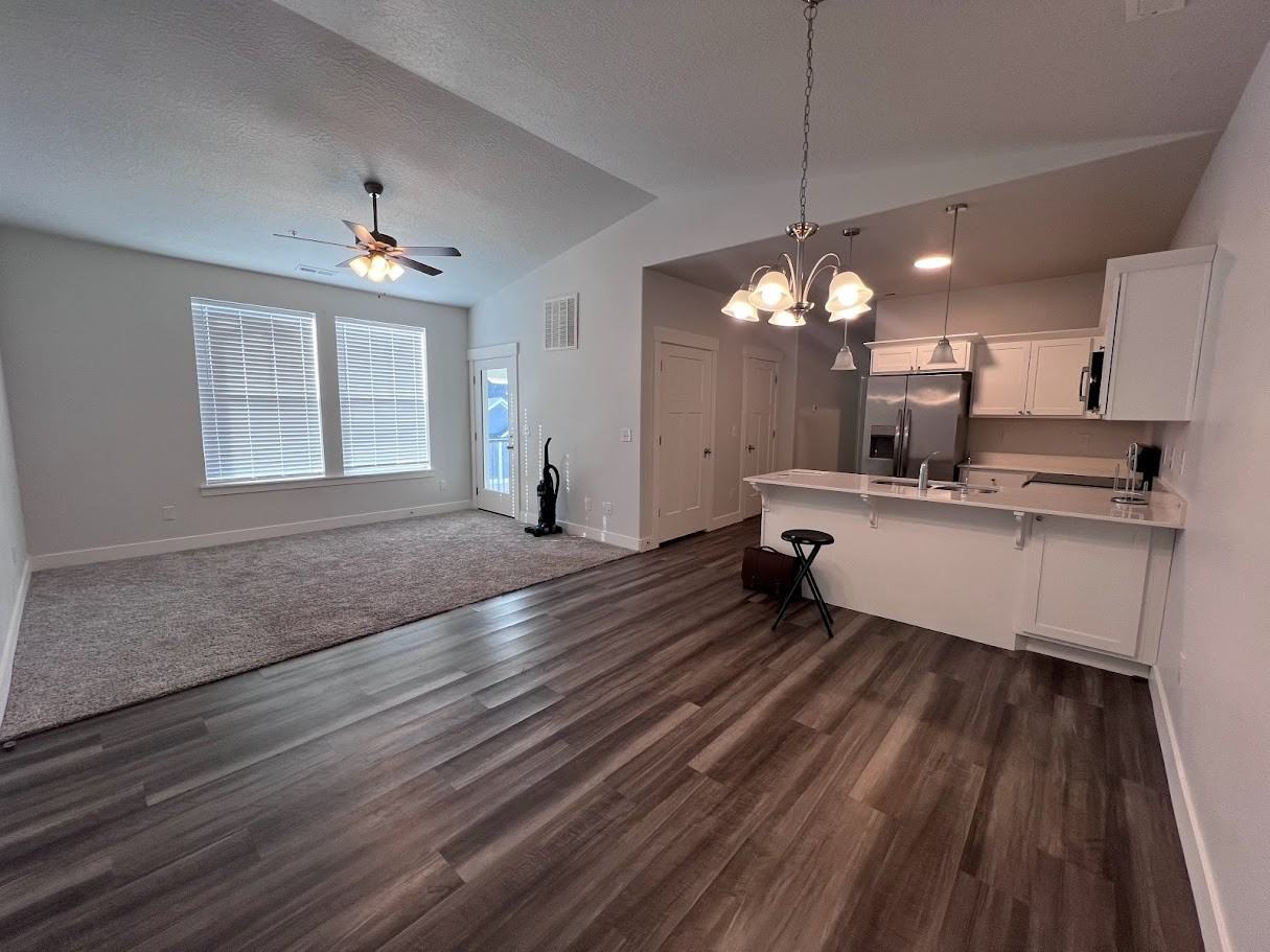 338 W 410 N #M - Photo 2 of 14