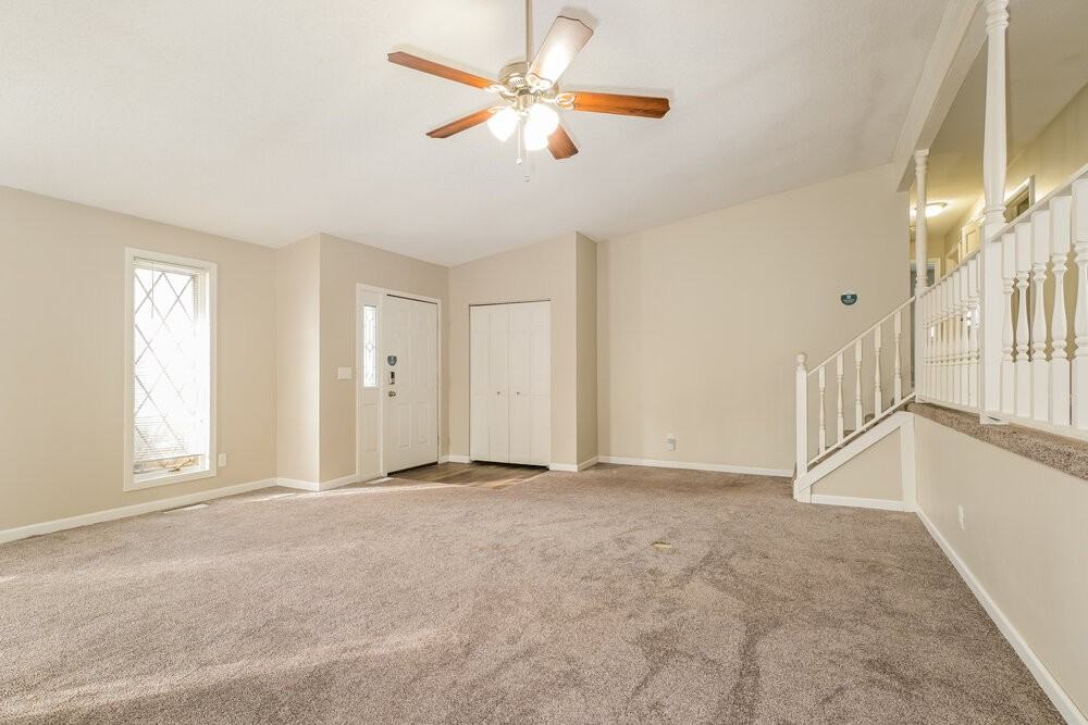 11990 Roseview Ln - Photo 7 of 17