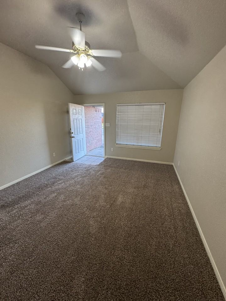 4806 Heather Ln #A - Photo 4 of 33