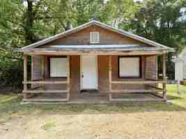 featured image of 724 Searcy Ave #1