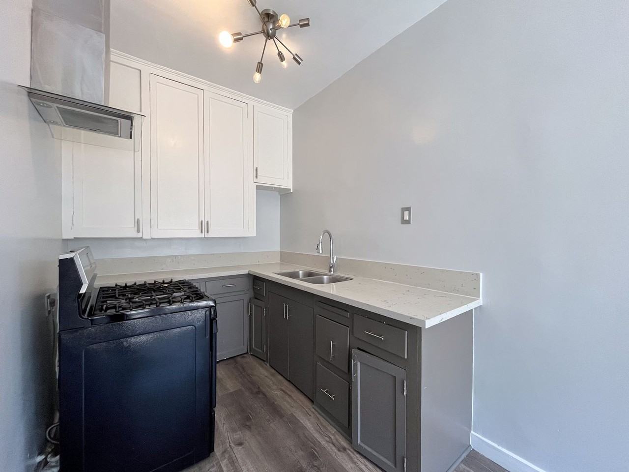 636 Chestnut Avenue - Photo 6 of 32