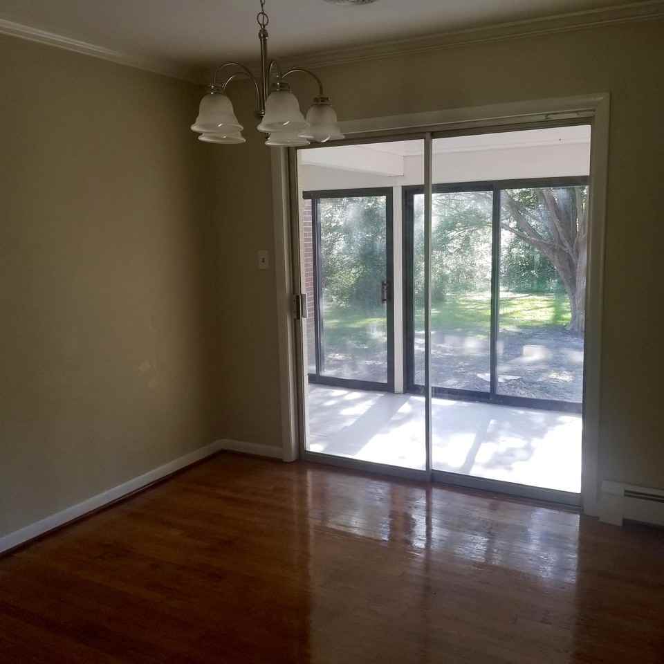 6139 Powhite Farm Dr #1 - Photo 5 of 23