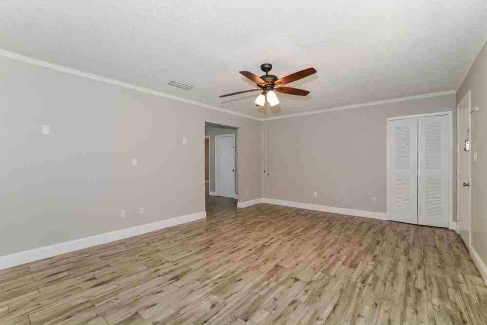 1301 Baranova Rd - Photo 4 of 16