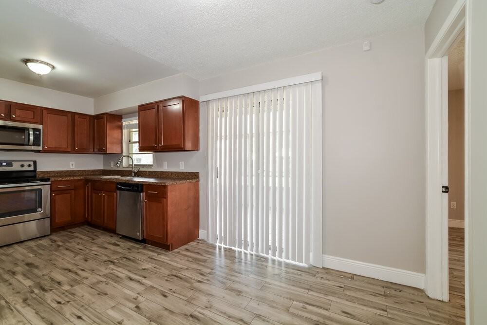 1301 Baranova Rd - Photo 6 of 16