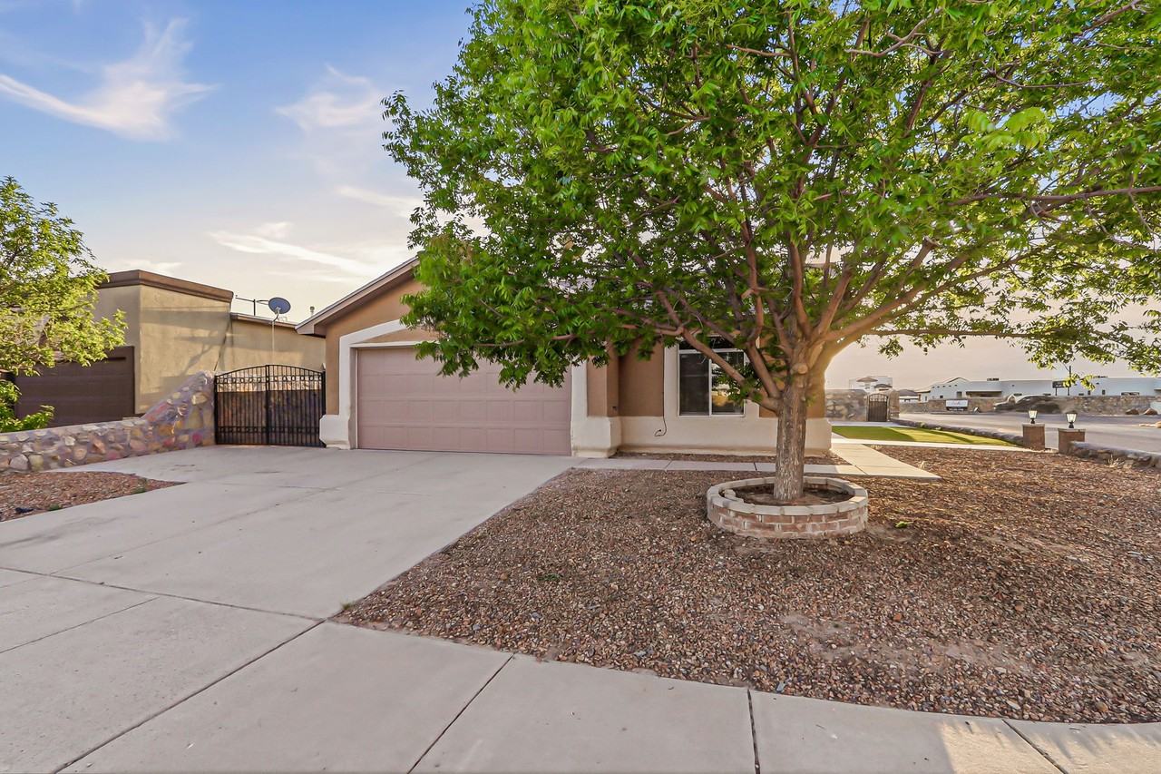 732 Desert Sage Dr #1 - Photo 3 of 29