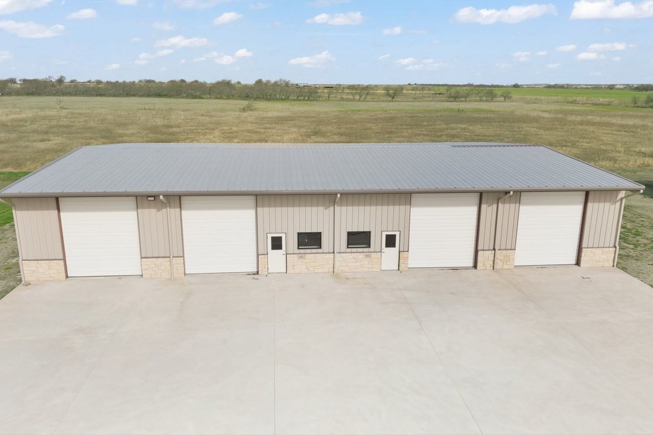 5225 County Road 1205 #602 - Photo 3 of 9
