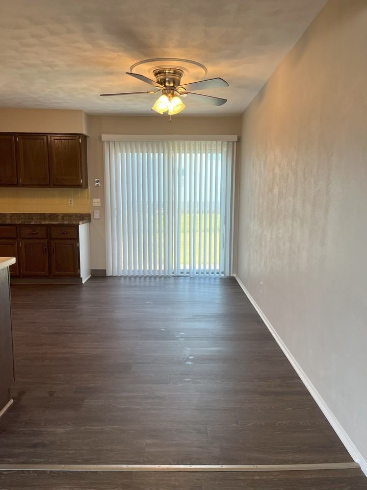 2638 N Clark St #2 - Photo 4 of 12