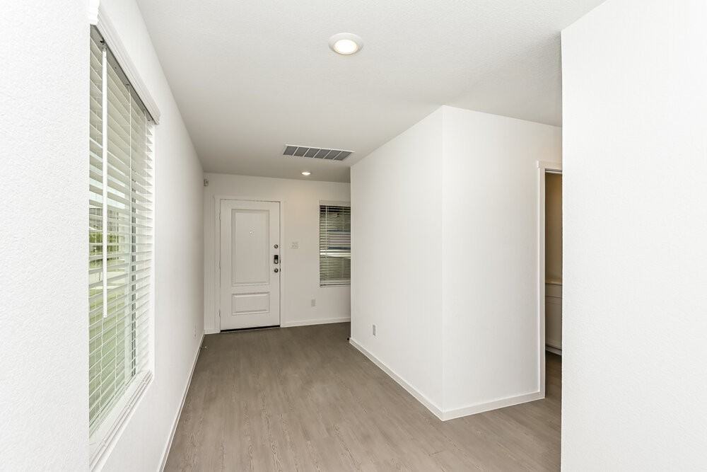 1616 Limpkin Dr - Photo 3 of 16