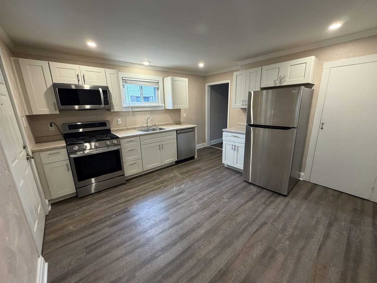 1125 Springdale Dr #1125 - Photo 2 of 12