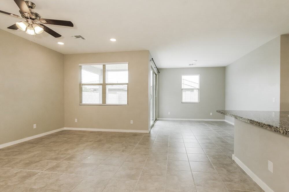 14457 W Hackamore Dr - Photo 3 of 16