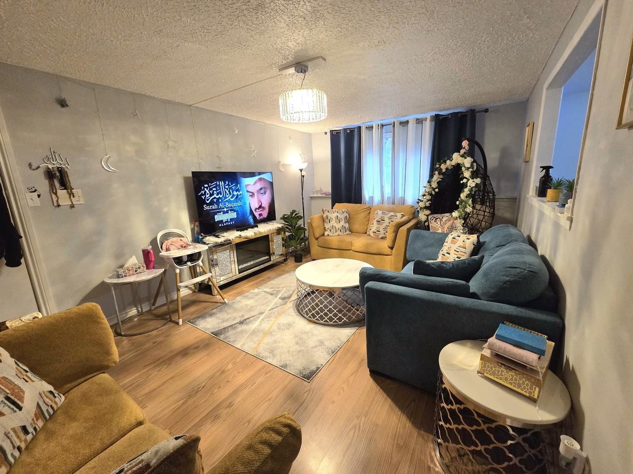 1066 Magee PlaceUnit 21066 Somerset Street #2 - Photo 3 of 10