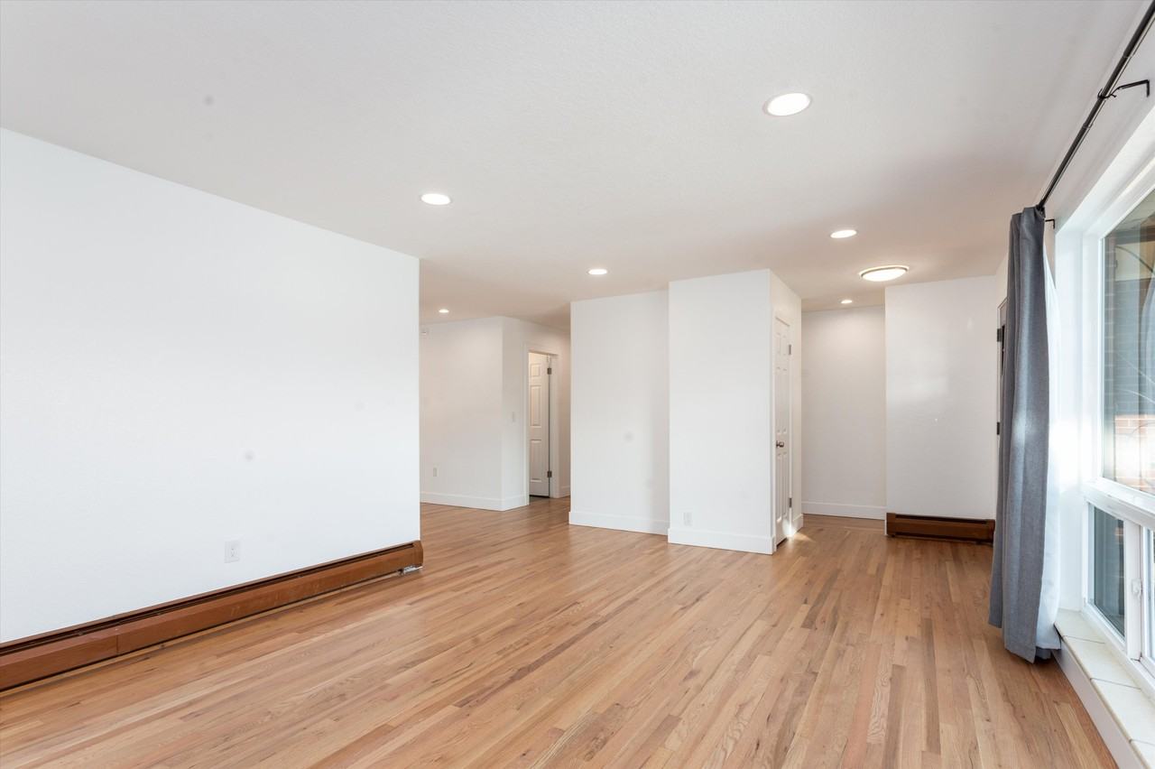 1465 S Eaton St - Photo 6 of 36