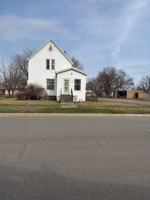featured image of 412 S Walnut St #1