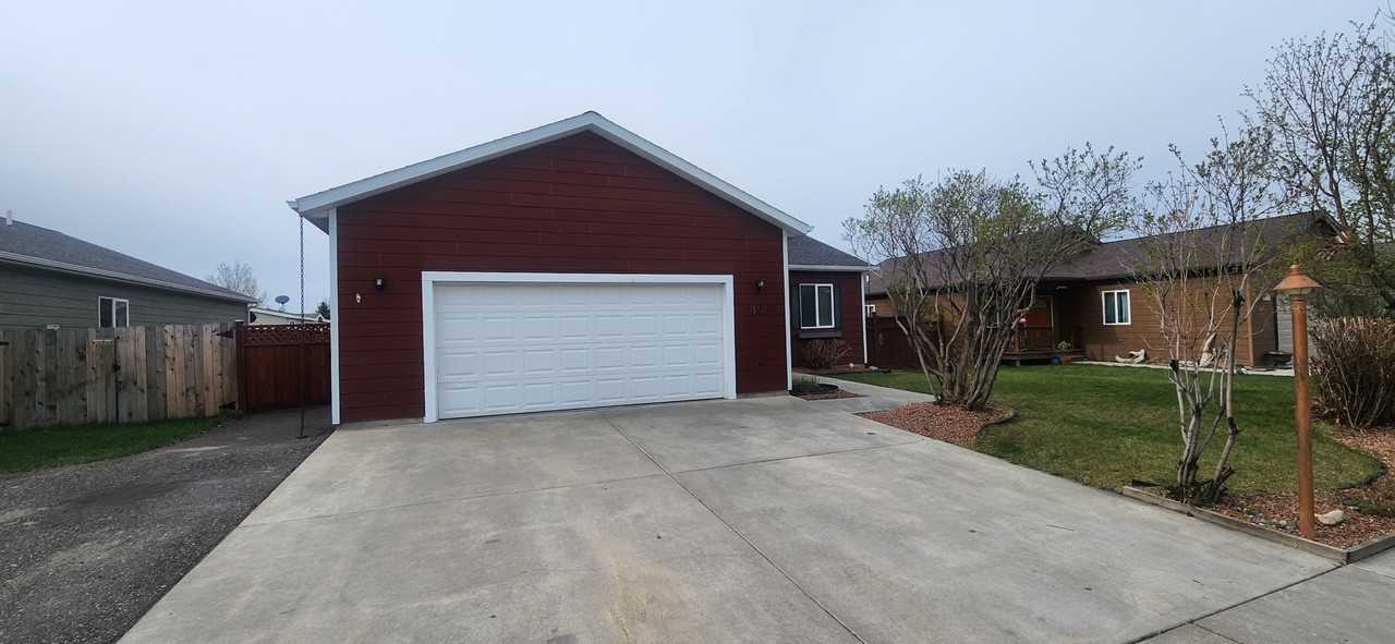 468 N River Rock Dr #1 - Photo 2 of 18