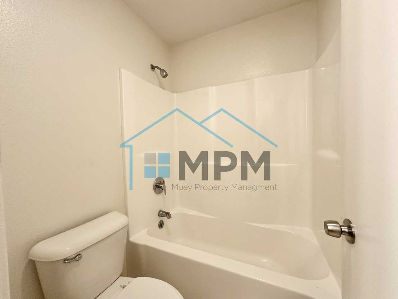 48A Colonial Dr #4 - Photo 7 of 8