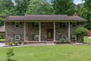 featured image of 1301 Chert Pit Rd #1