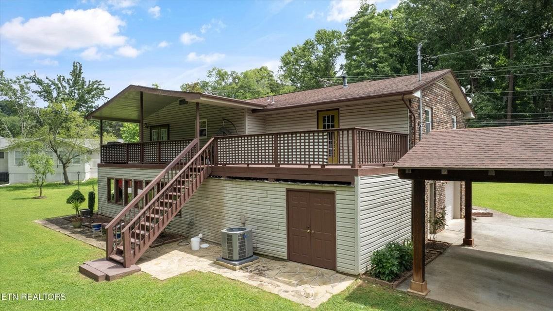 1301 Chert Pit Rd #1 - Photo 3 of 36