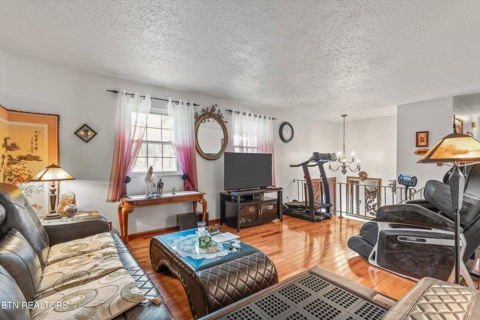 1301 Chert Pit Rd #1 - Photo 5 of 36