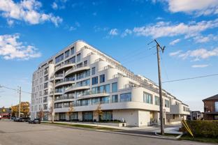 689 The Queensway #PH10 - Photo 1 of 1