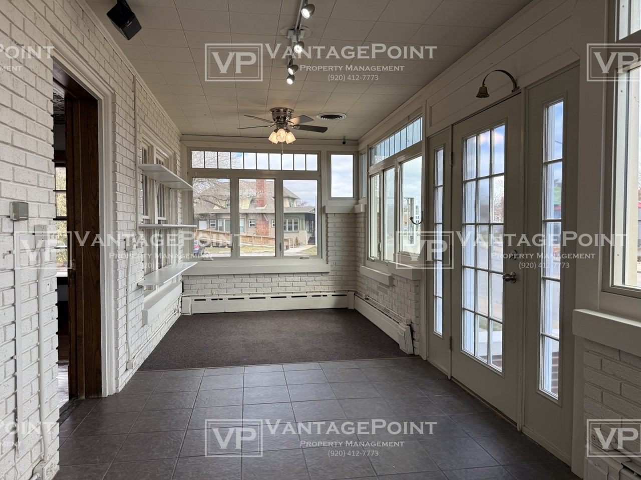 447 S Commercial St #1 - Photo 4 of 26