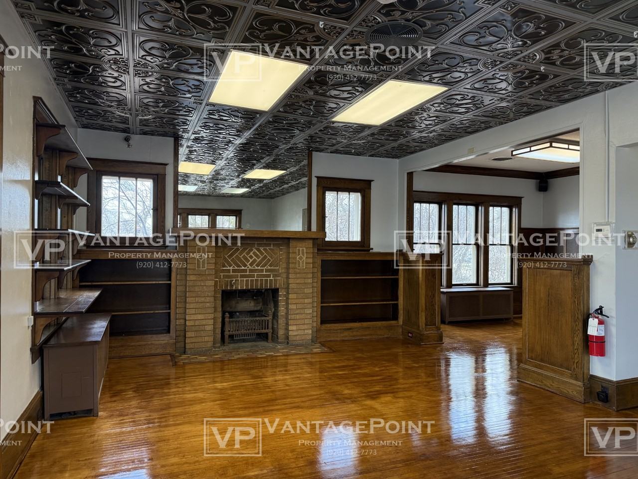 447 S Commercial St #1 - Photo 5 of 26