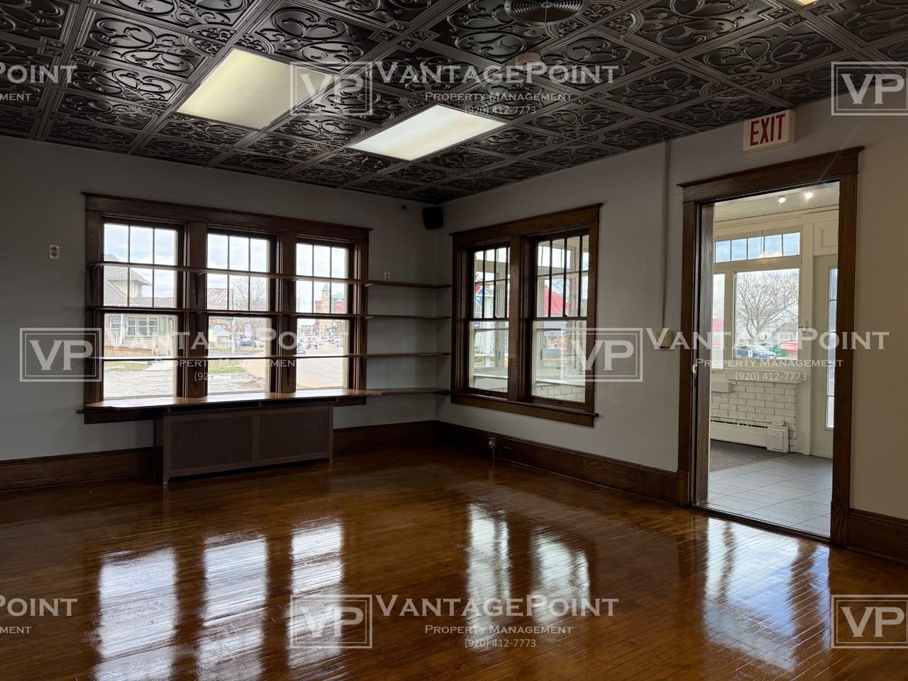 447 S Commercial St #1 - Photo 7 of 26