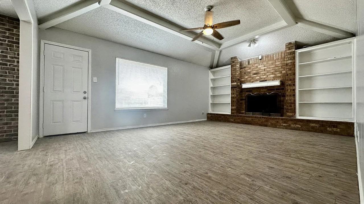 611 Ironton Ave #1 - Photo 4 of 20