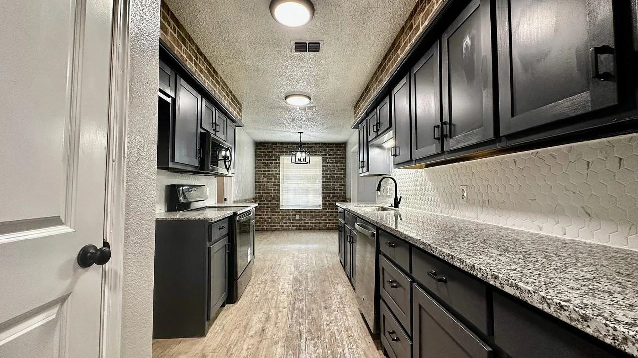 611 Ironton Ave #1 - Photo 7 of 20