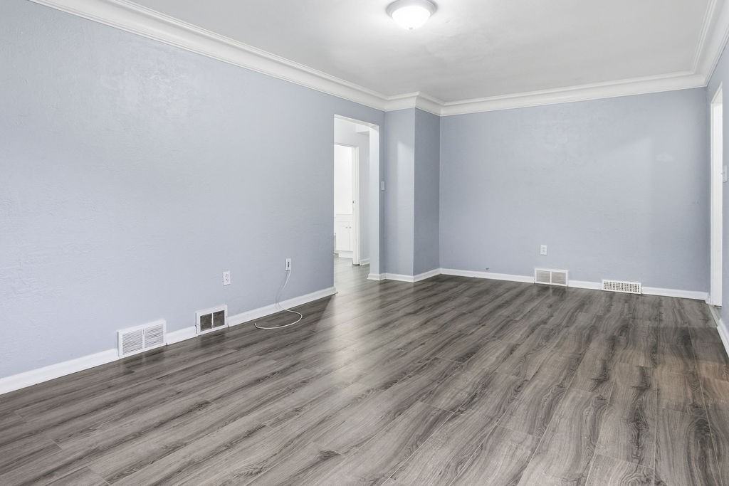 9608 Frankstown Rd #1 - Photo 3 of 25