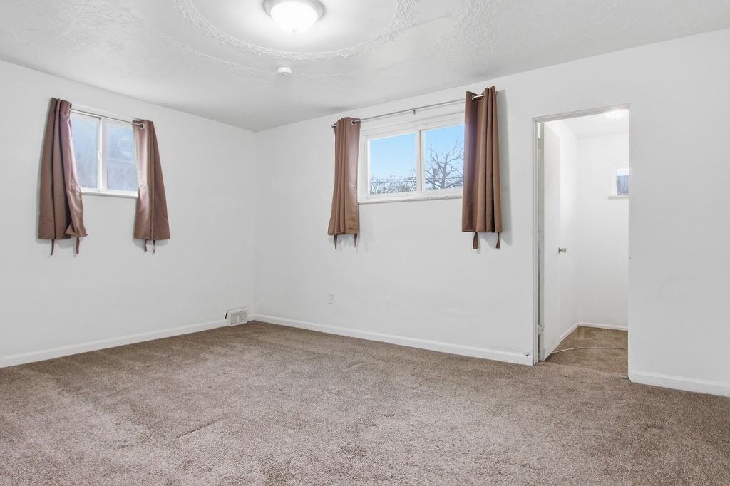 9608 Frankstown Rd #1 - Photo 6 of 25