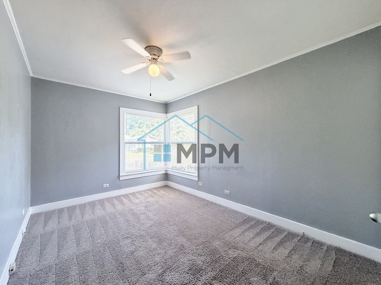 200 Glenmar Ave #B - Photo 3 of 7