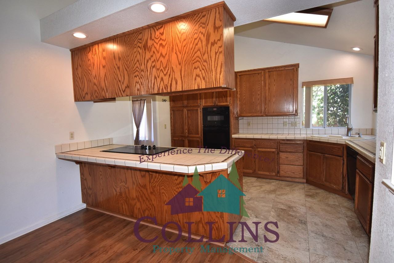 505 Adriana Pl #1 - Photo 7 of 25