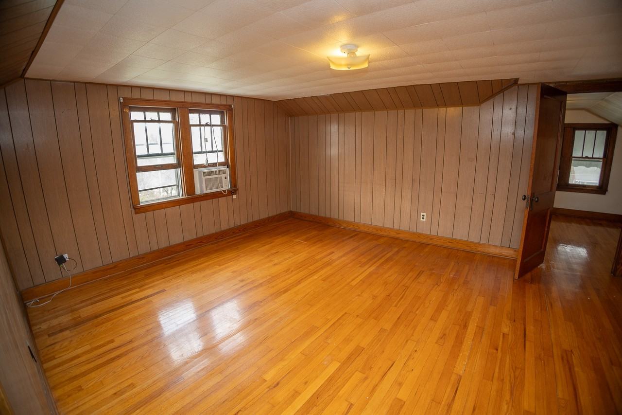 927 Washington St #A - Photo 2 of 12