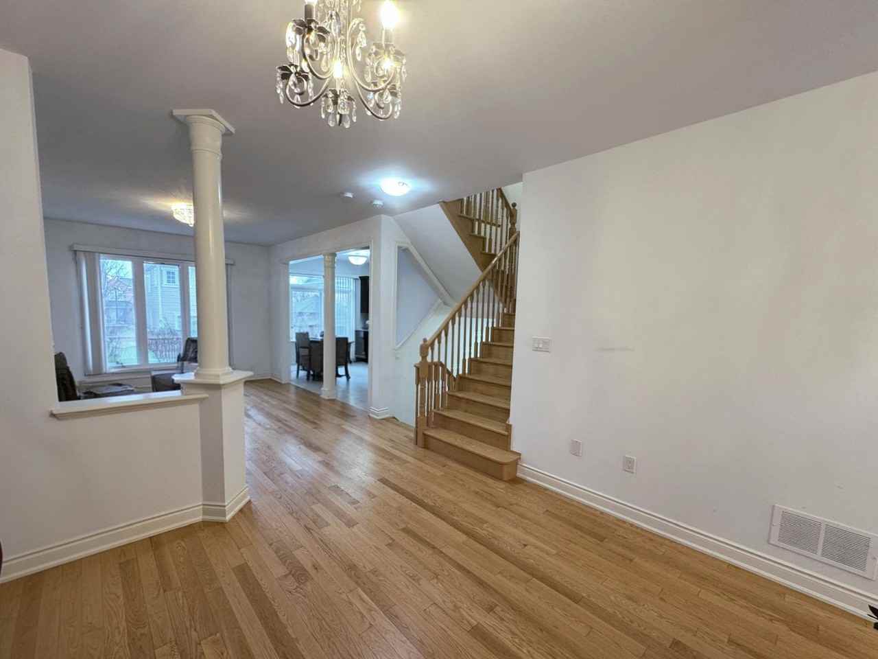 11 Savanna Court - Photo 2 of 25