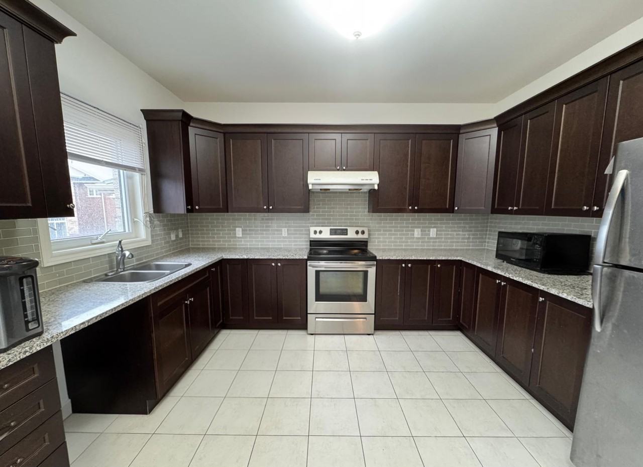 11 Savanna Court - Photo 7 of 25