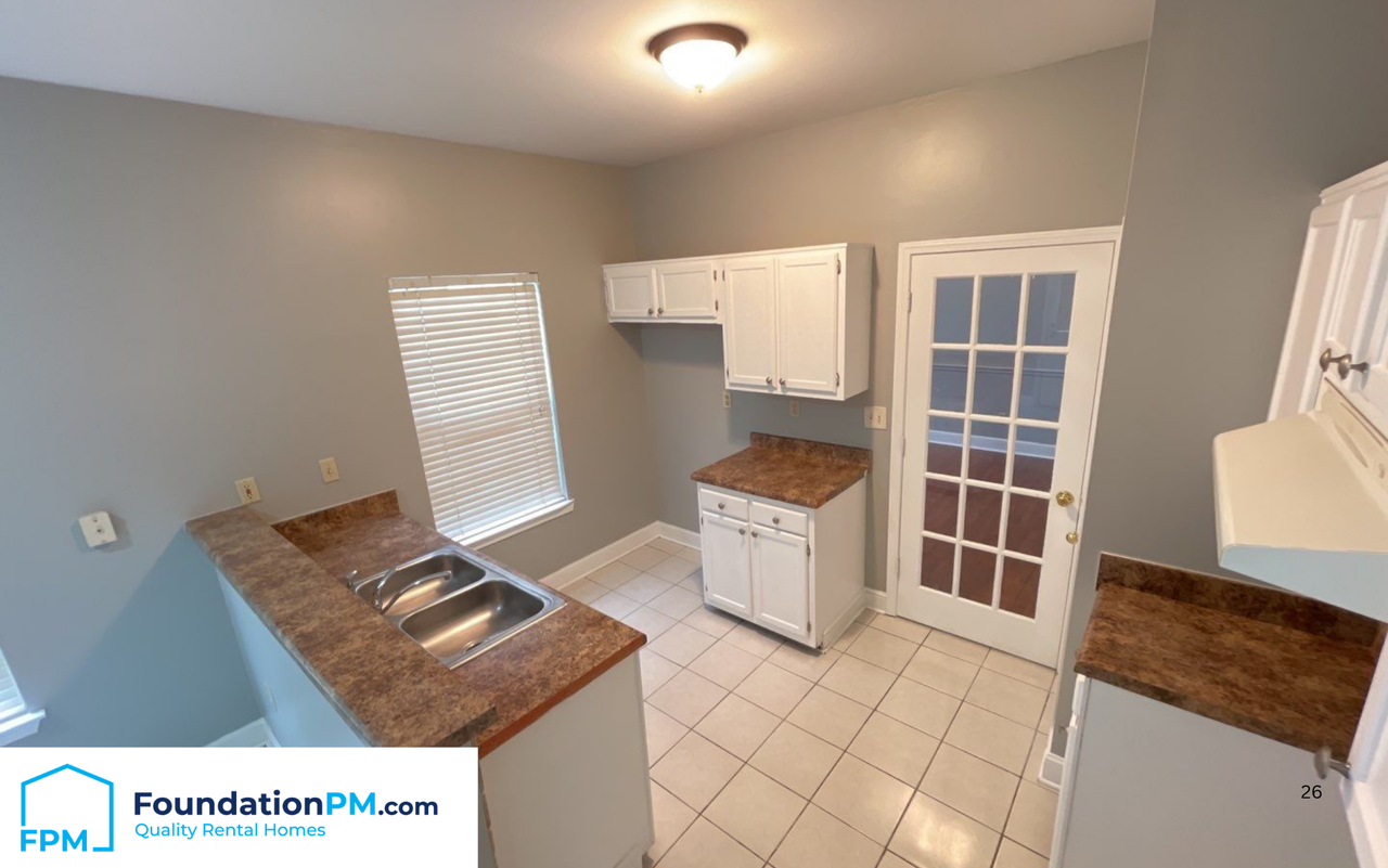 7900 Hunters Xing #1 - Photo 4 of 15