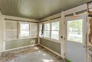 435 Cowen St #1 - Photo 5 of 20