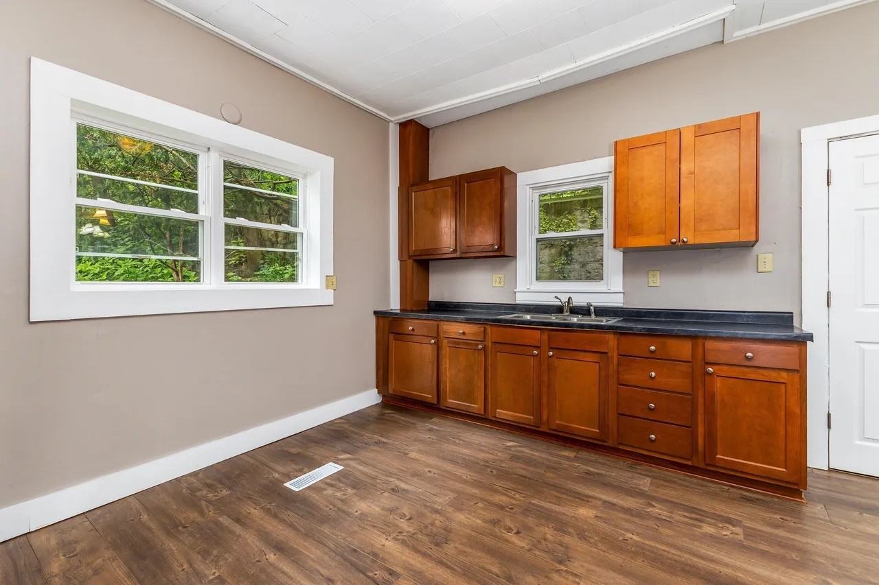 639 Caledonia Pl #1 - Photo 7 of 17