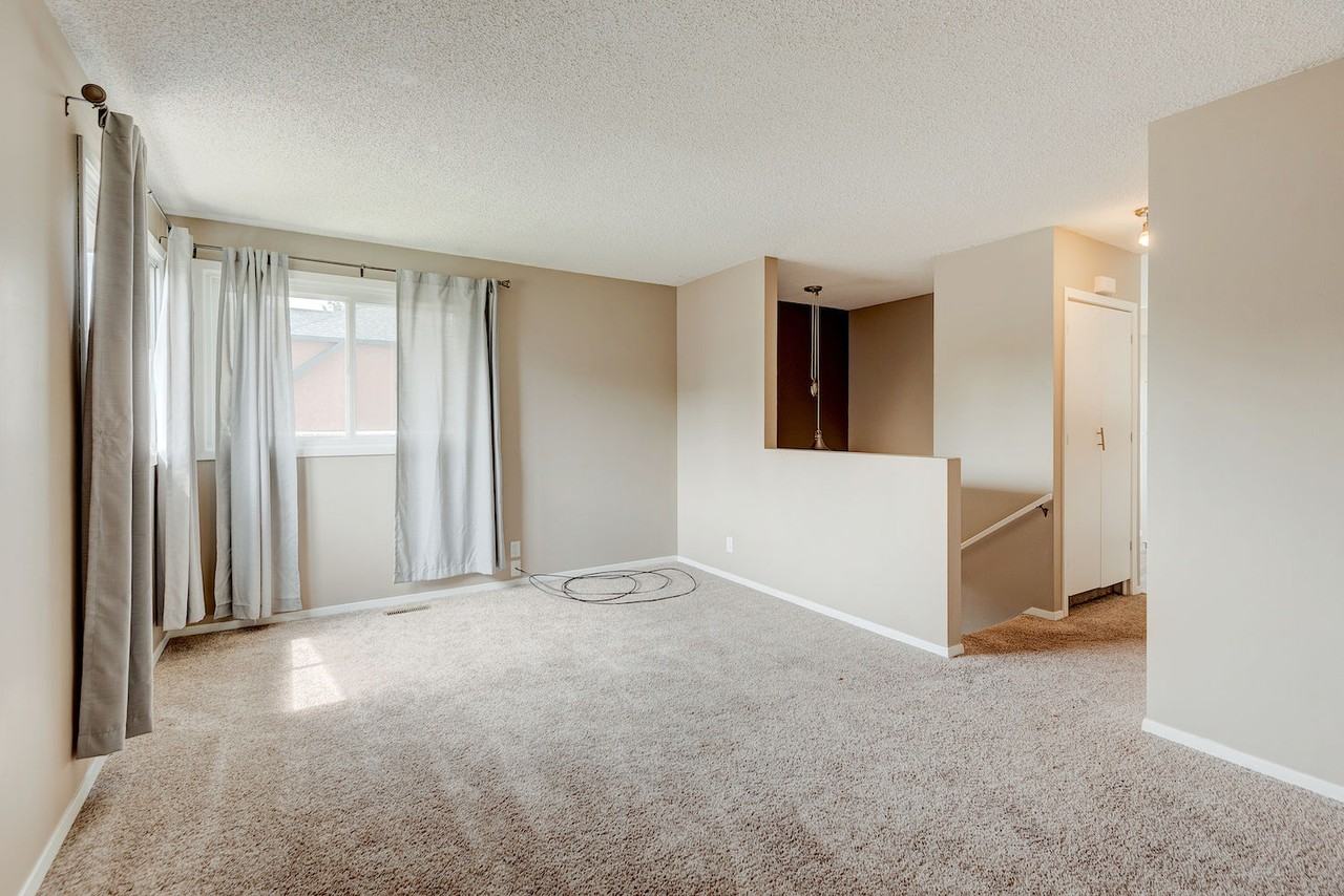 2116 23 Ave Sw #A - Photo 2 of 22