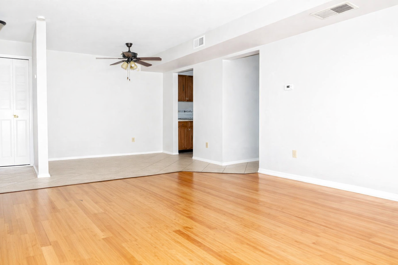 5050 DOYLE ROAD406 #406 - Photo 4 of 6