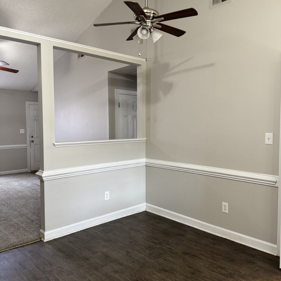 1201 Masters Lane - 1Unit A #A - Photo 5 of 32