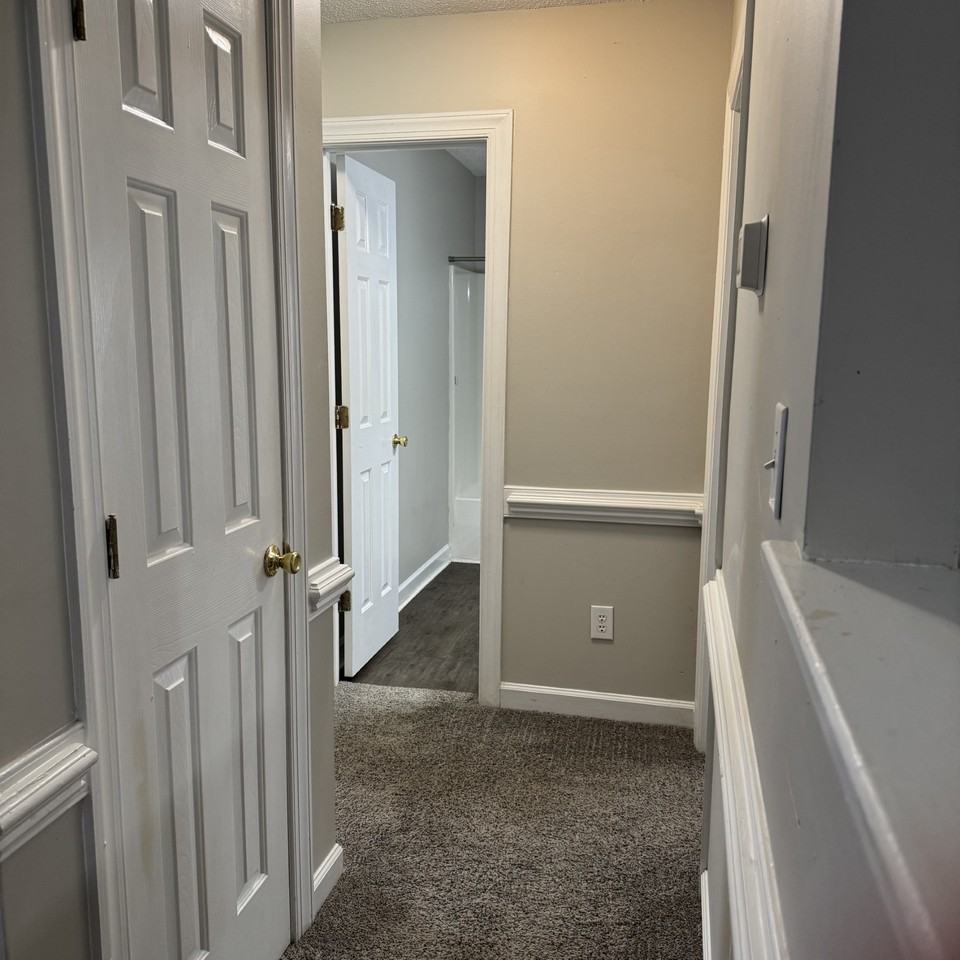 1201 Masters Lane - 1Unit A #A - Photo 6 of 32