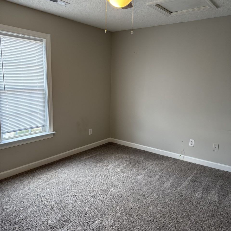 1201 Masters Lane - 1Unit A #A - Photo 7 of 32