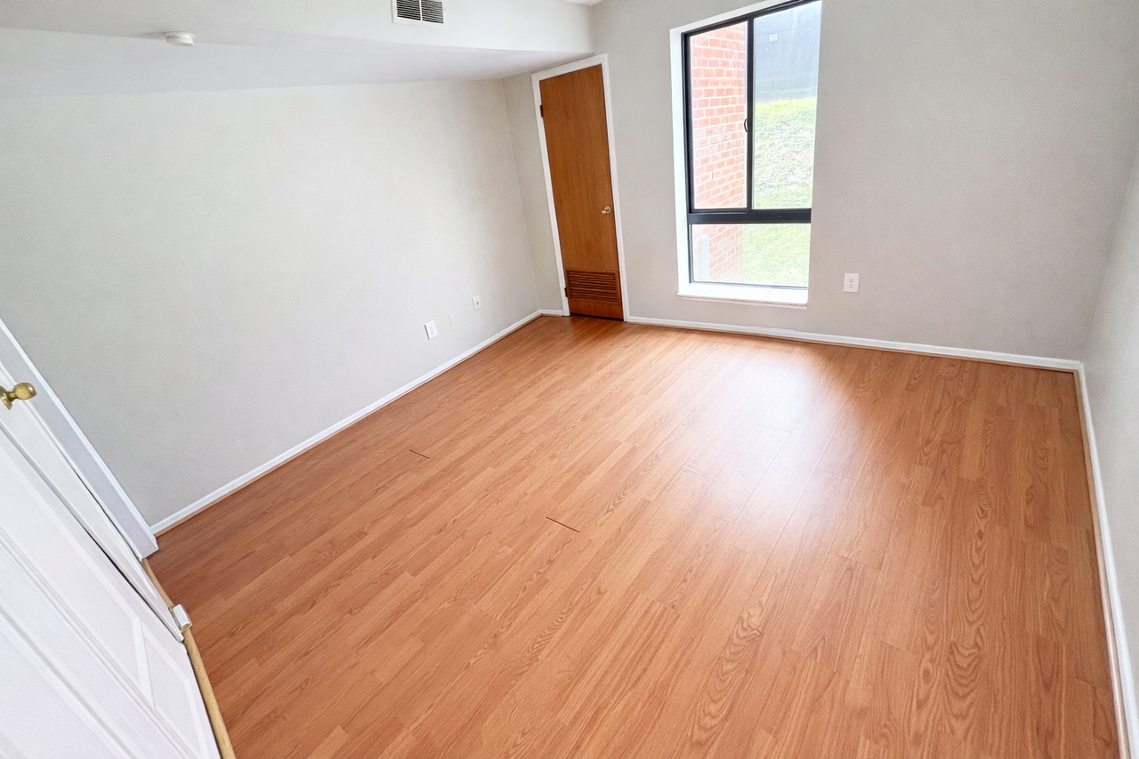 5050 5050 DOYLE ROAD207 #207 - Photo 5 of 6
