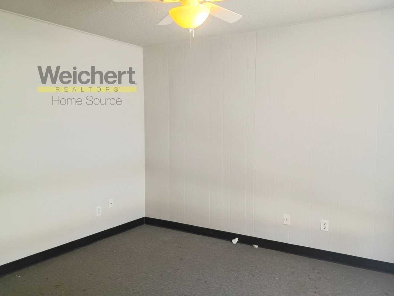Townhouses - Photo 5 of 11