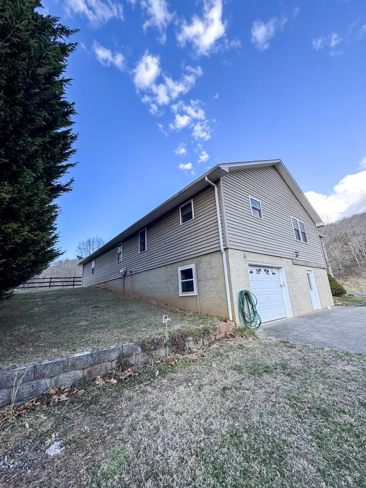 74 Lockes Way #1 - Photo 4 of 43