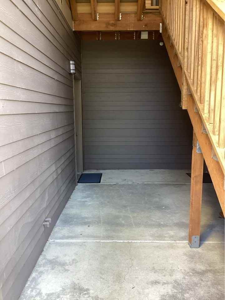 2950 Sw Coho St #2 - Photo 3 of 14