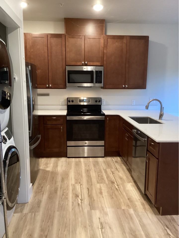 2950 Sw Coho St #2 - Photo 5 of 14